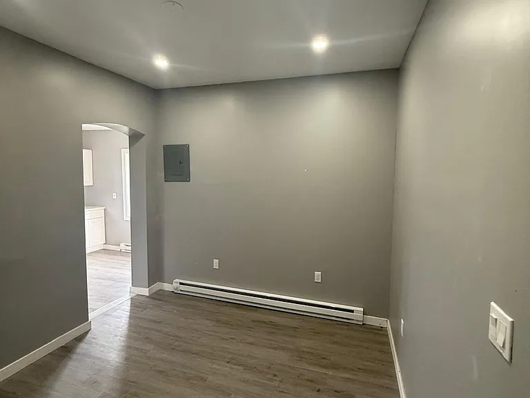 408 Front St #2 — Photo 8