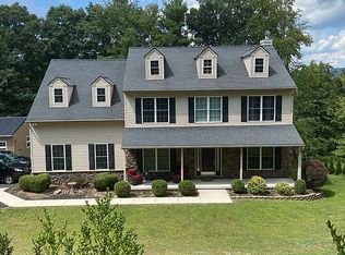 1263 Cherry Hill Rd, Palmerton, PA 18071