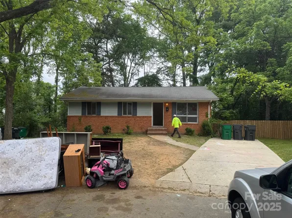 801 Davenport St, Charlotte, NC 28208