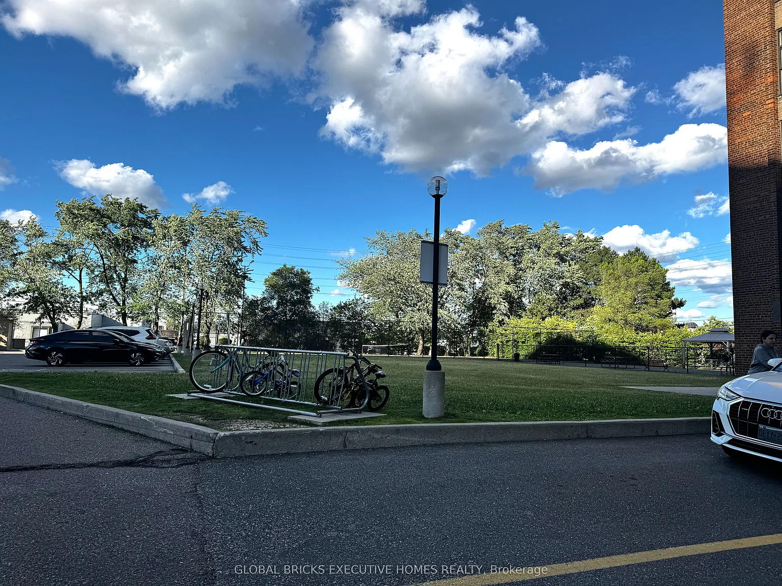 3 bed, $2,900 — Photo 4