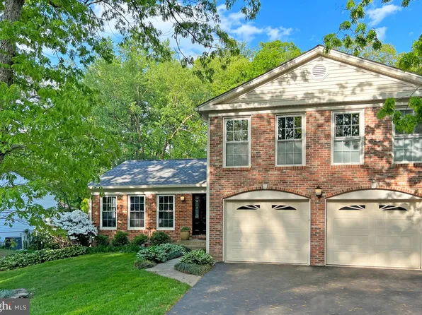 7605 Maritime Ln, Springfield, VA 22153
