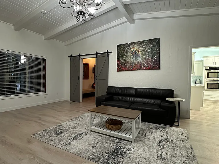 2650 Philippe Pkwy — Photo 18