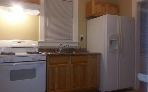 3rd image of 1710 Sterling Ave