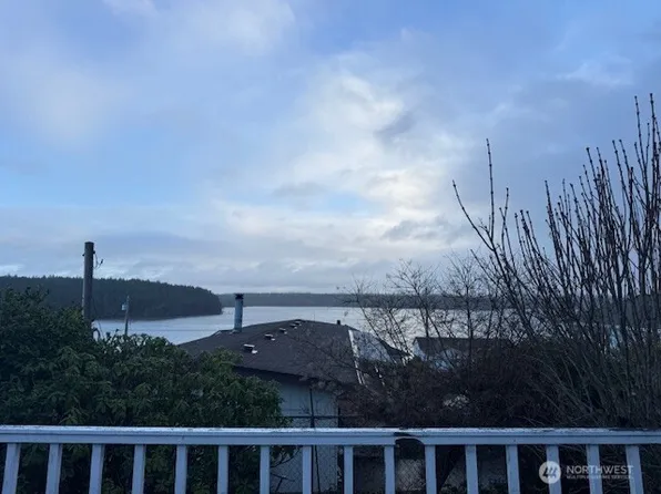 10122 Windward Drive NW, Olympia, WA 98502