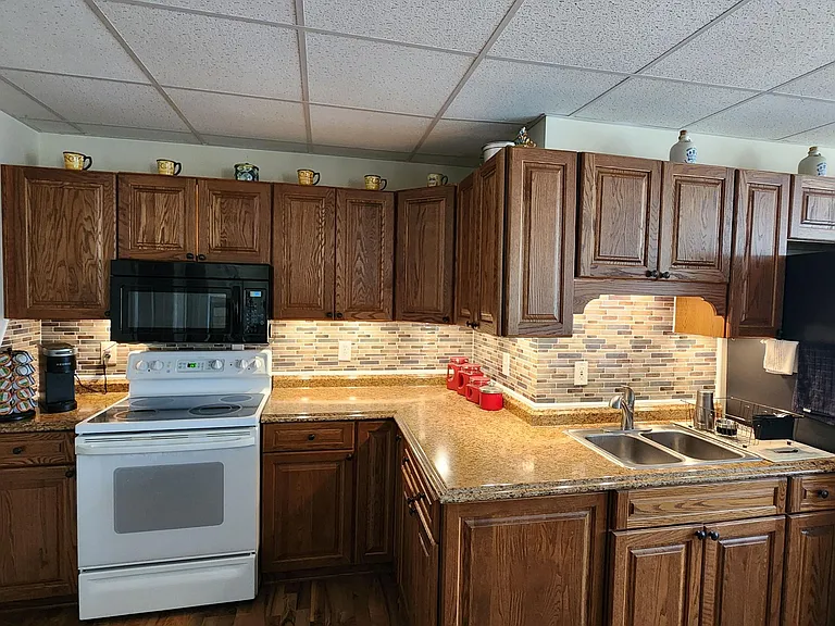 258 Bear Creek Rd — Photo 9