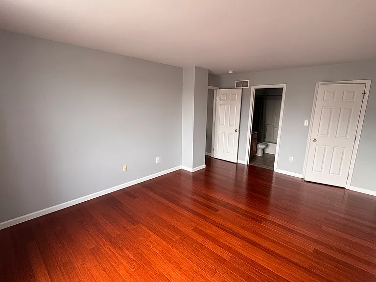 384 Oneida Dr — Photo 18