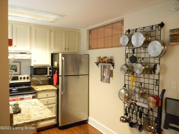 5th image of 2082 Douglass Blvd APT 4