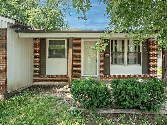 3rd image of 10425 Prince Dr