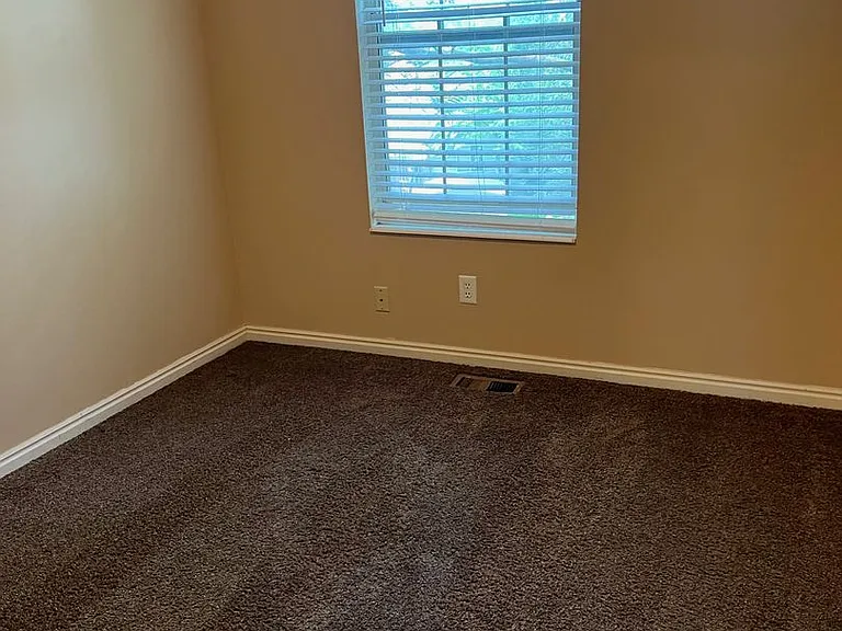 1076 Canyon Rd — Photo 27