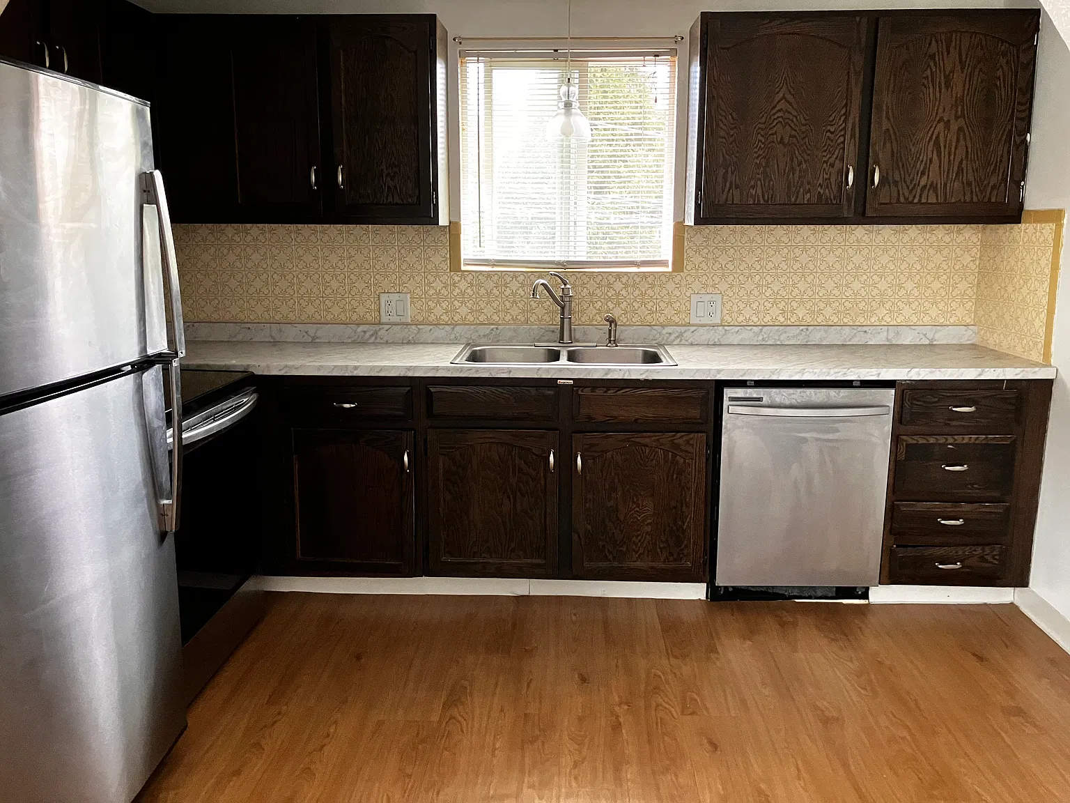 2 bed, 1100 sqft, $1,950 — Photo 3