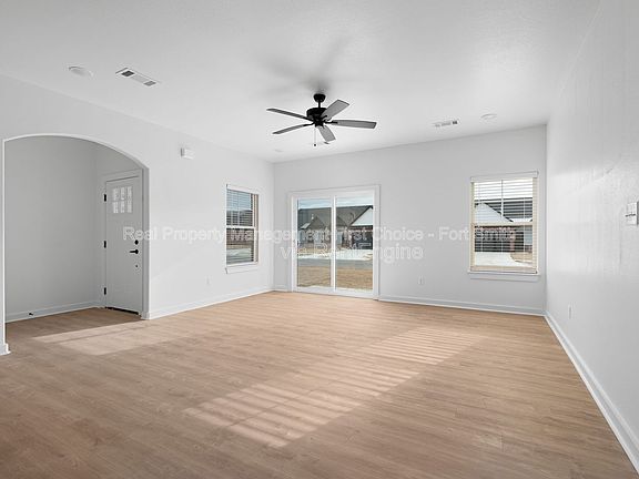 4th image of 8915 Cambria Cir Unit B