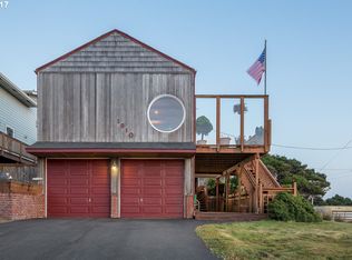 1910 NE 63rd St, Lincoln City, OR