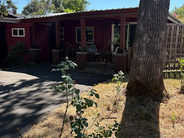 280 Marshall Way — Photo 14