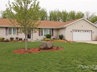 4345 Fox Hills Dr, Janesville, WI 53546