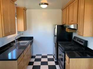 992 62nd St APT 2, Emeryville, CA 94608