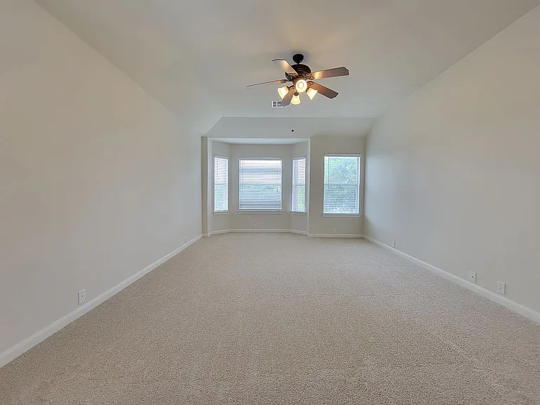 3430 Shiraz Loop — Photo 22