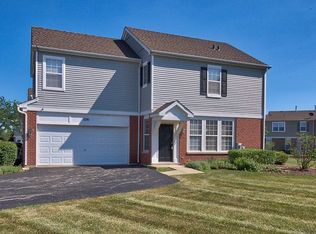 526 Springbrook Trl N, Oswego, IL 60543