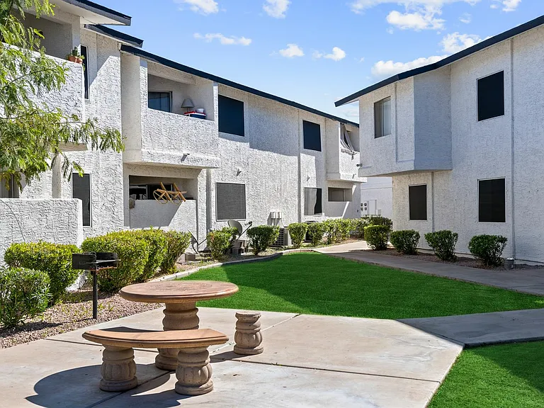 Astero Mesa West — Photo 5