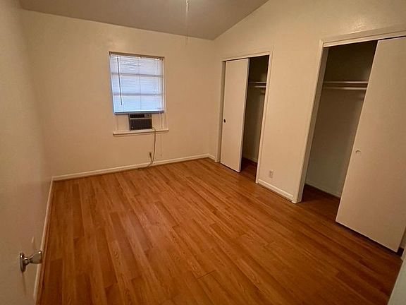 4th image of 1023 Lyndon St #1