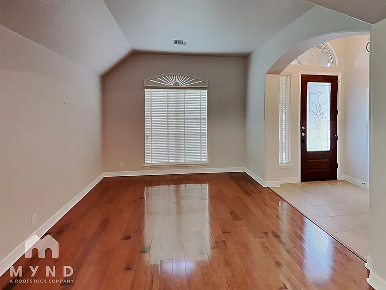 23307 Treemont Park — Photo 5