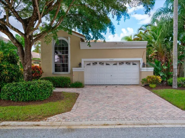 4542 Carlton Golf Drive, Lake Worth, FL 33449