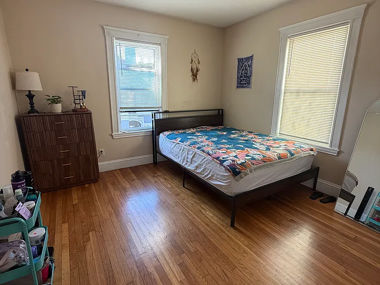 3961 Washington St #2R — Photo 5
