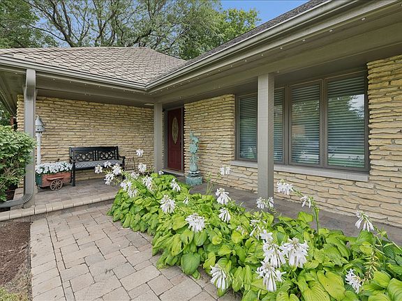 2nd image of 25053 W Pauline Dr