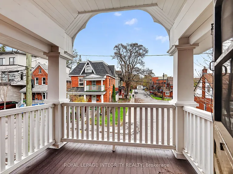56 Grosvenor Ave — Photo 35