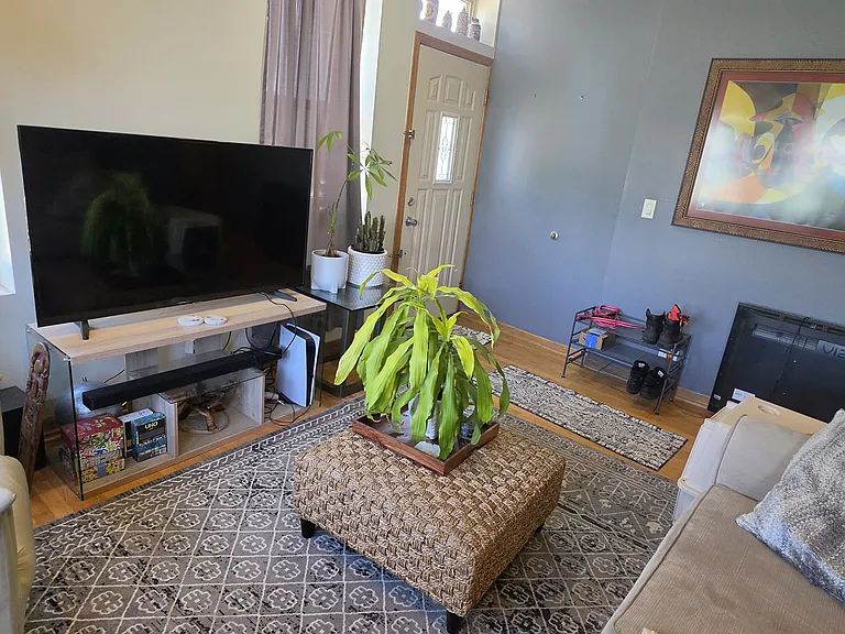 1542 W Wabansia Ave #1 — Photo 19