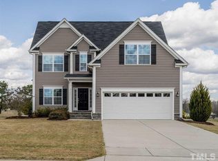 121 Atkins Village Ct, Fuquay Varina, NC 27526