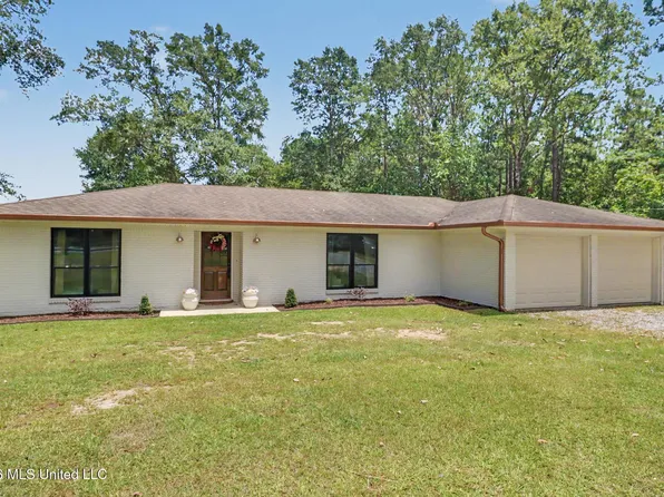 17074 Doc Lizana Rd, Gulfport, MS 39503