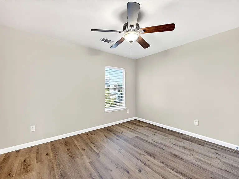 11526 Socorro Ln — Photo 27