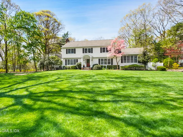 2 Daffodil Ln, Cos Cob, CT 06807