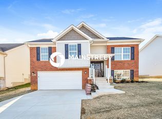 10613 Evanwood Dr, Louisville, KY 40228