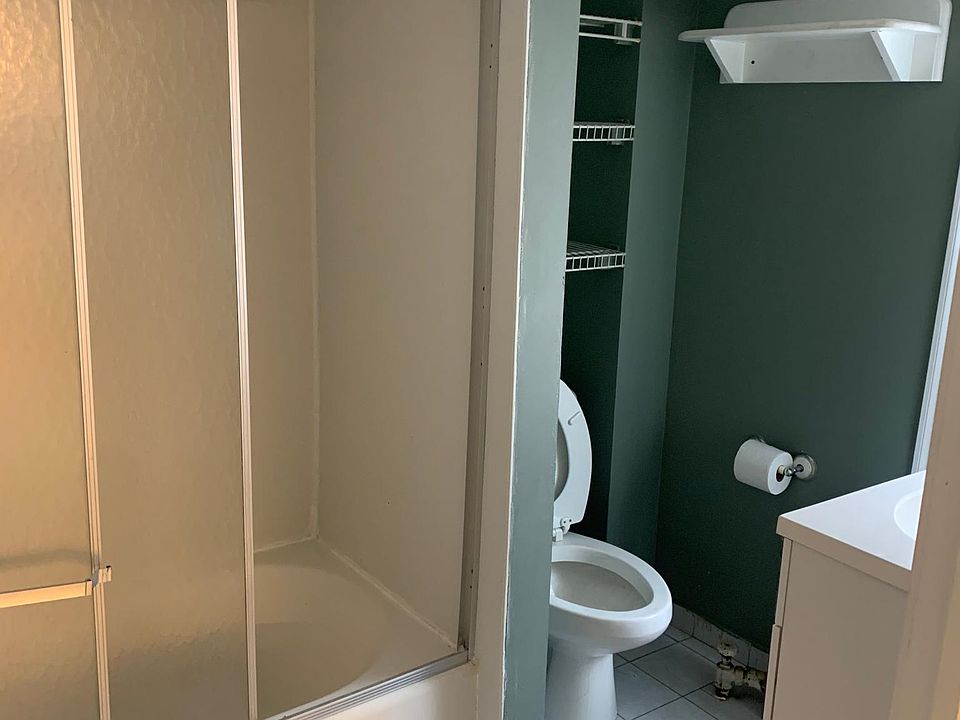 1st image of 408 Craig Ave Floor 2