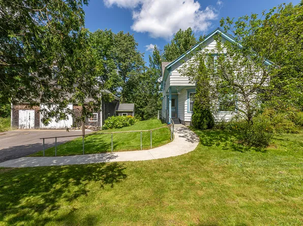 157 Main Street, Hope, ME 04847