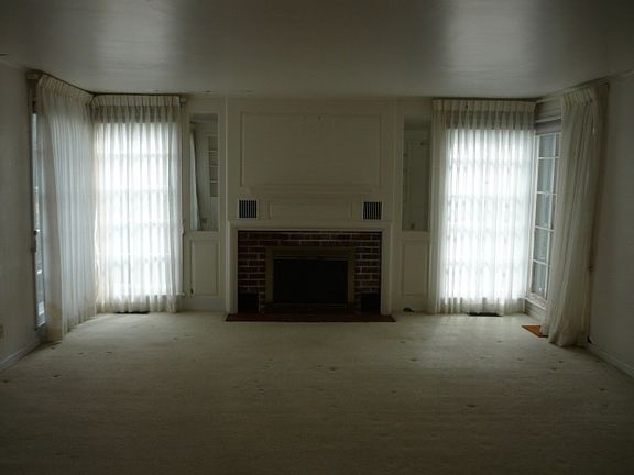 20028704_3