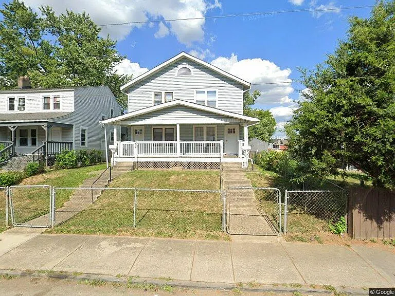 456 S Eureka Ave — Photo 1