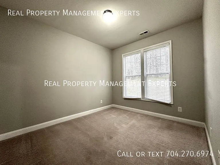 9824 Coatbridge Dr — Photo 19