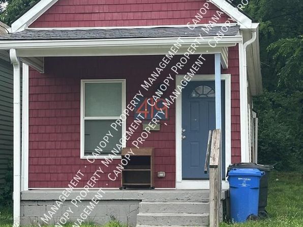 419 E 5th St