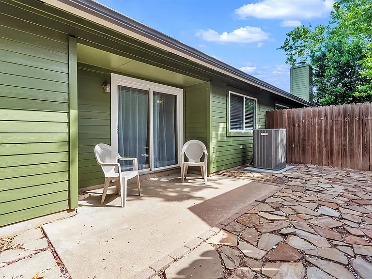 5703 W Gate Blvd #B — Photo 20