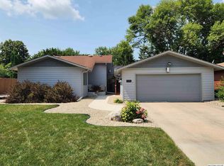 918 S Garfield Ave, Mason City, IA 50401