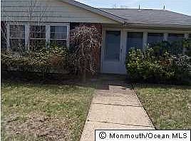 1st image of 211 Huntington Drive #B