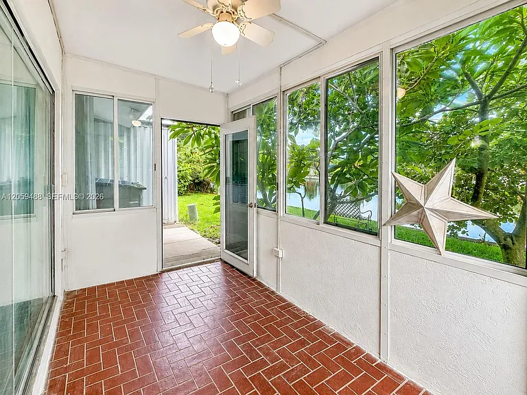 2401 NW 52nd St — Photo 16
