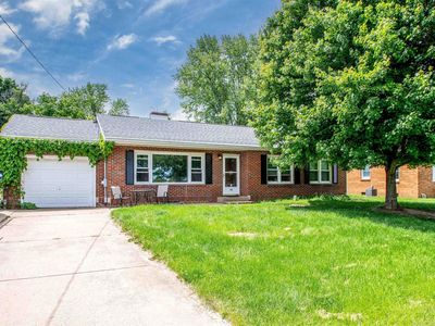 116 Sunset Ln, Metamora, IL, 61548