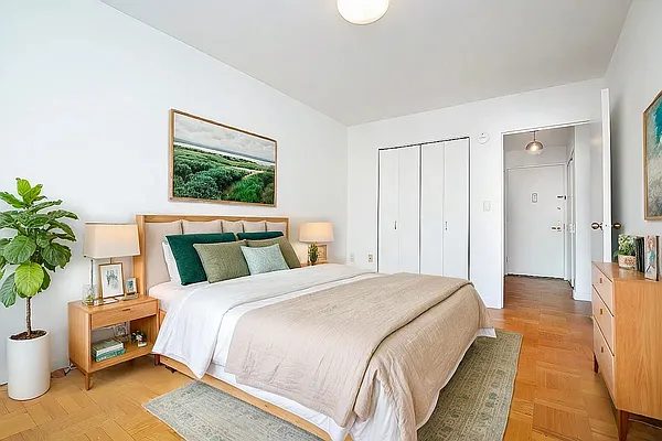 Rented by REAL New York | media 4