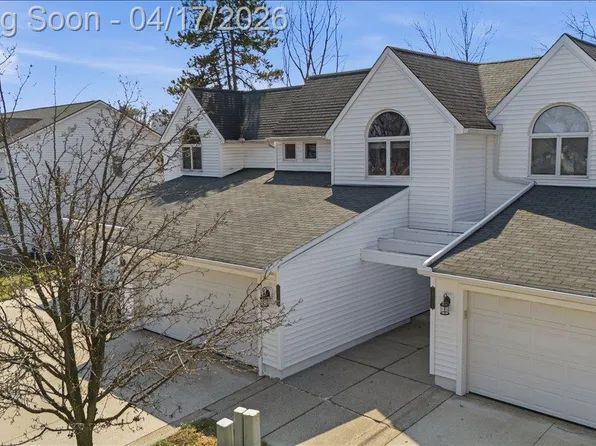 24107 Tana Ct, Farmington, MI 48335