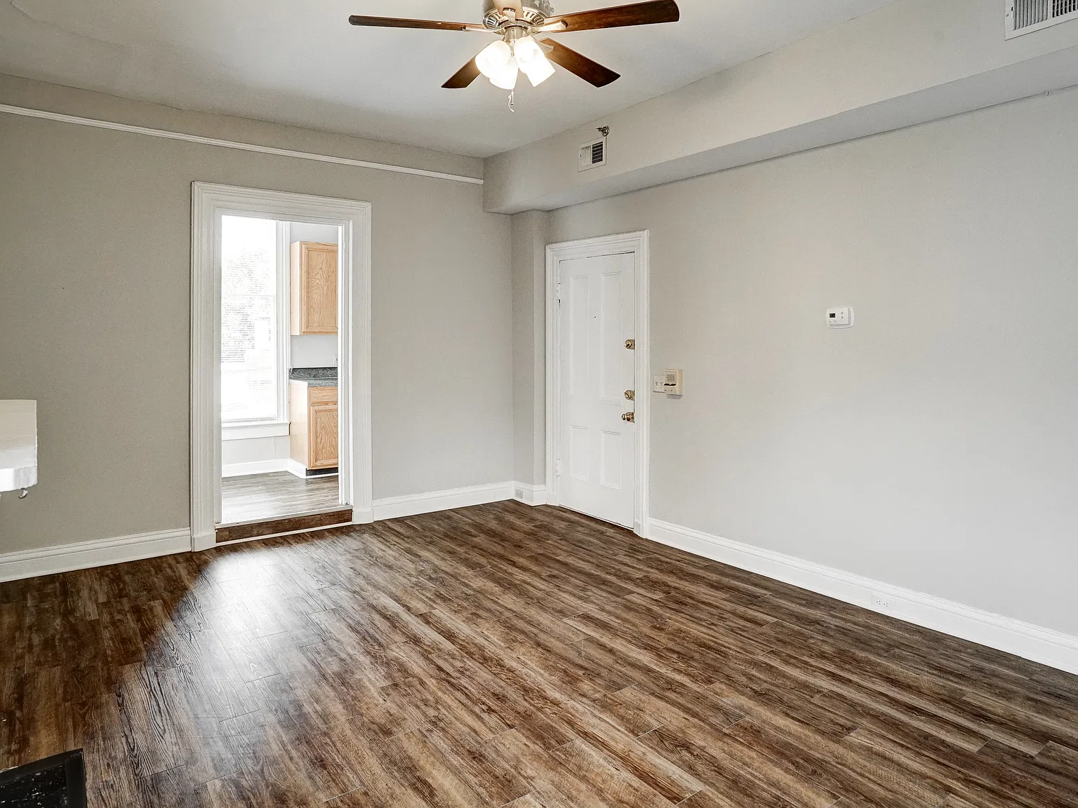 1 bed, 740 sqft, $1,295 — Photo 3
