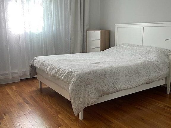 2nd image of 34 Bryon Rd