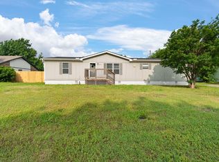 1913 Nolan Ridge Dr, Cleburne, TX 76033